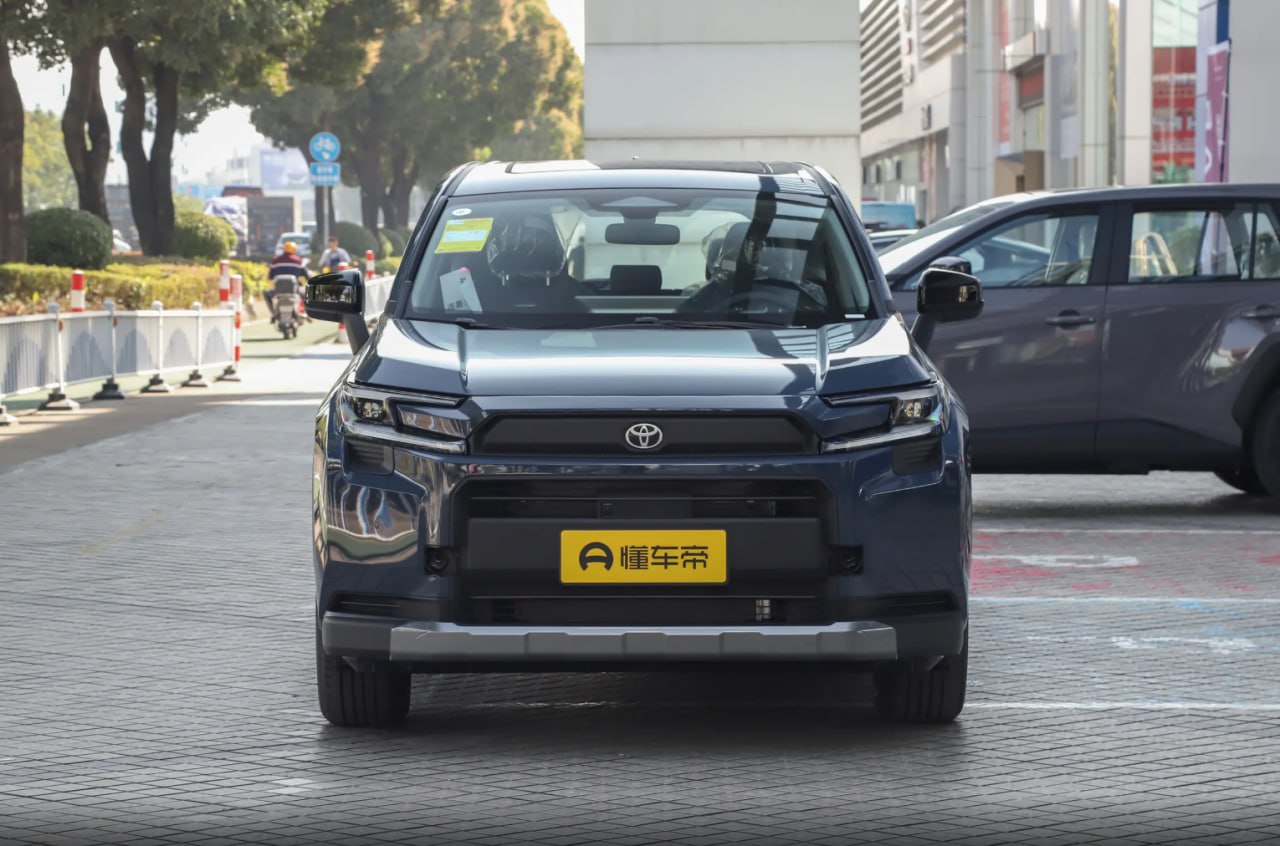 Перед боковой